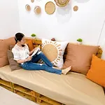 Lively And Cozy Canal House ,Entire House